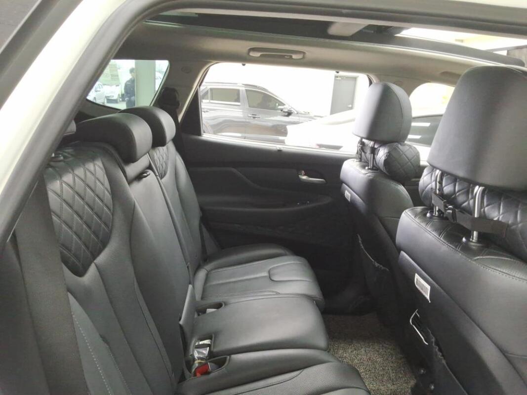 Hyundai SantaFe (2021)