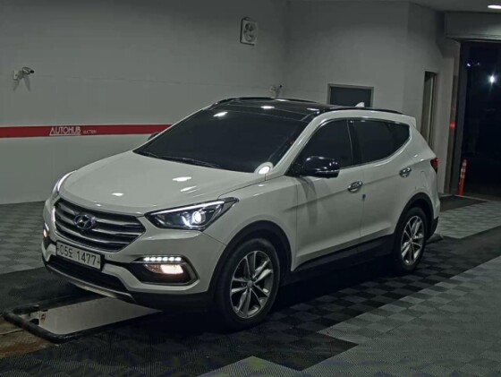 Hyundai SantaFe (2016)
