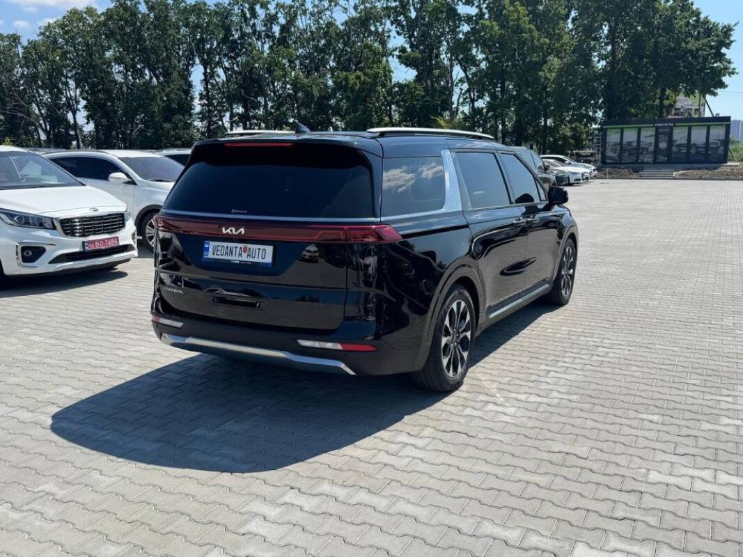 Kia Carnival (2023)