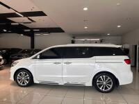 Kia Carnival (2016)