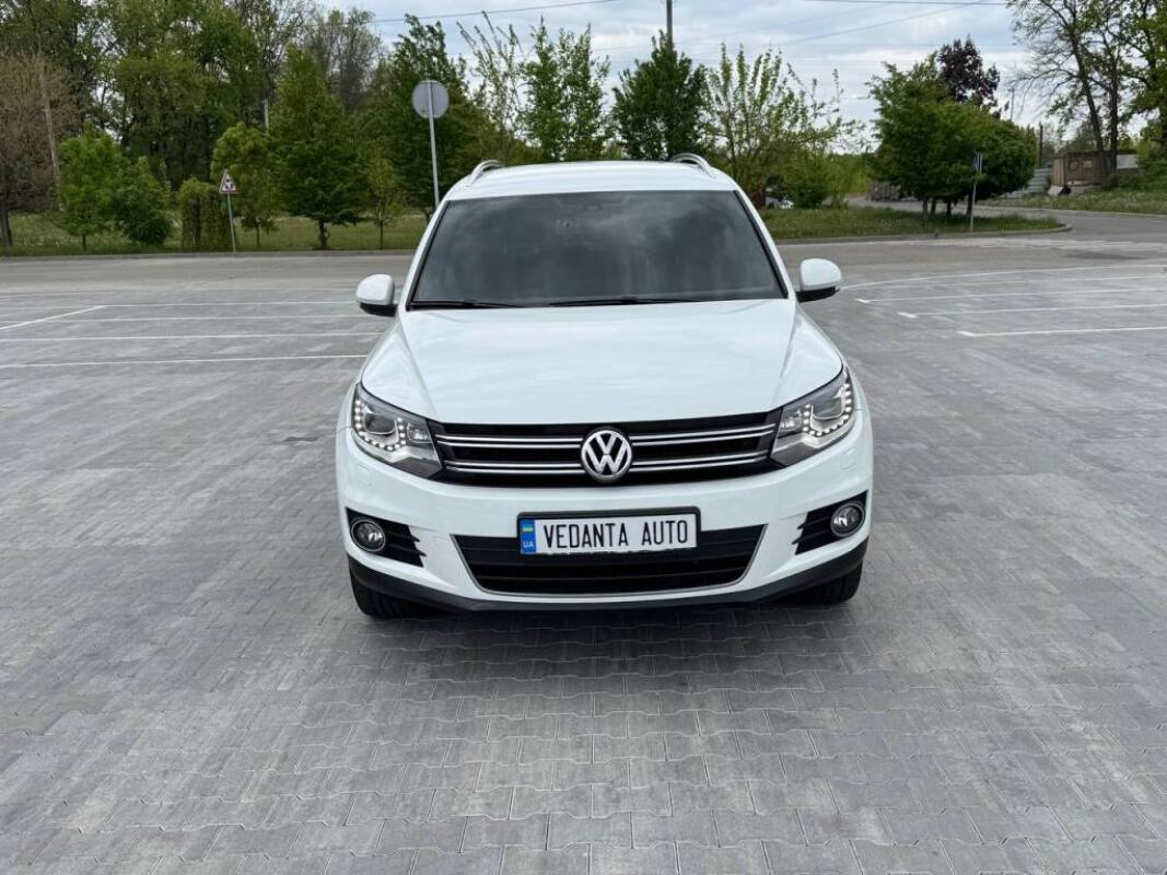 Volkswagen Tiguan (2015)