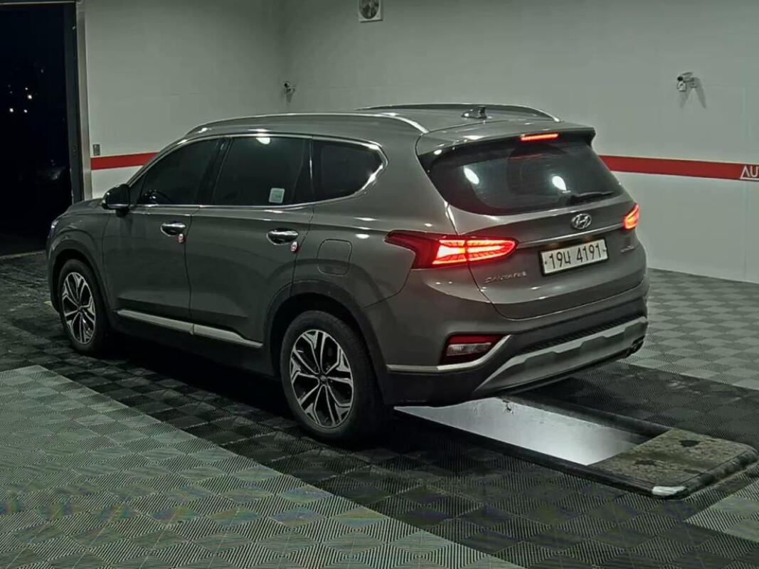 Hyundai SantaFe (2018)