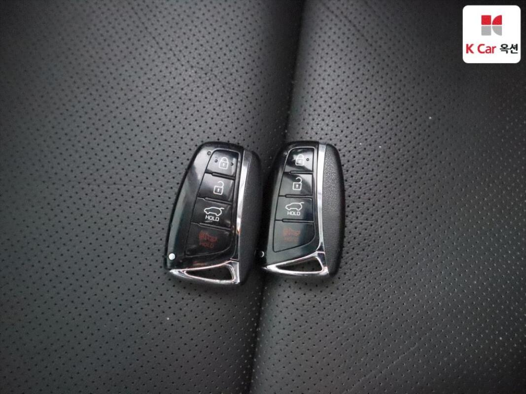 Hyundai SantaFe (2015)