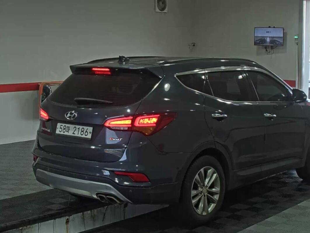 Hyundai SantaFe (2015)