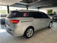 Kia Carnival (2016)