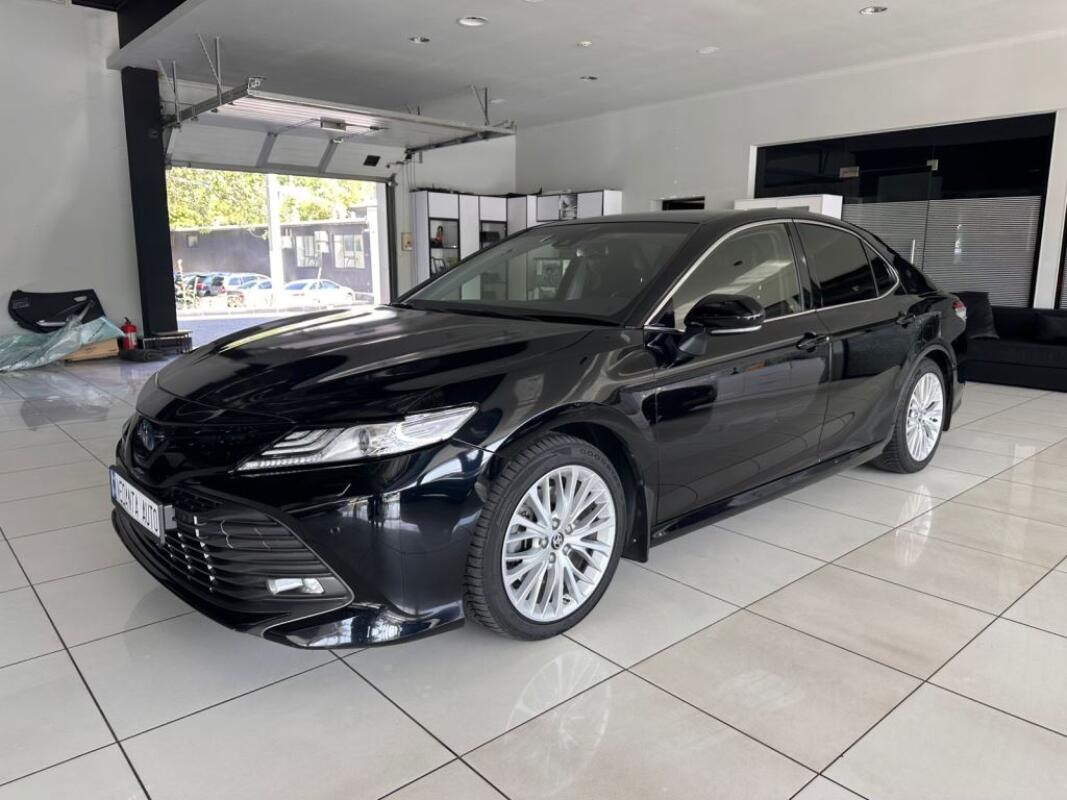 Toyota Camry (2020)