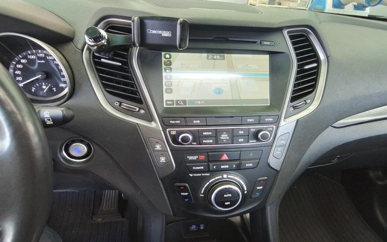 Hyundai SantaFe (2015)