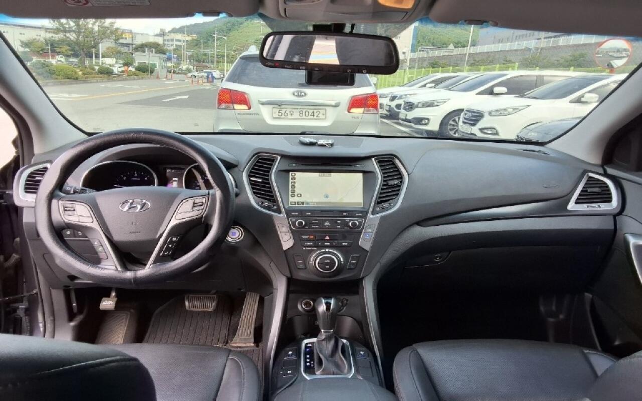 Hyundai SantaFe (2016)