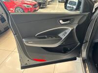 Hyundai SantaFe (2016)
