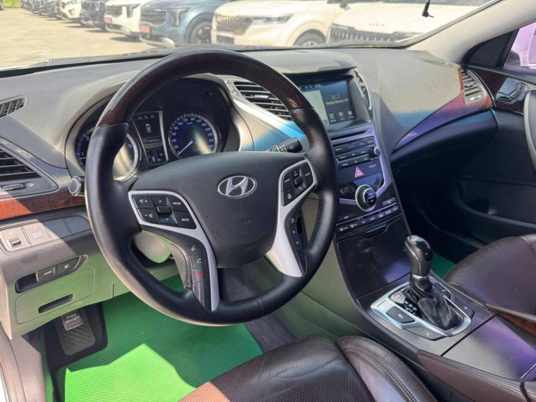 Hyundai Grandeur (2014)