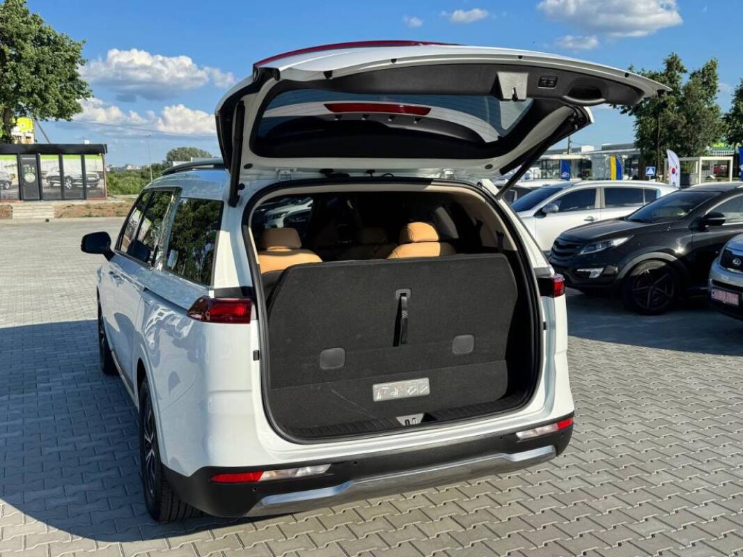 Kia Carnival (2022)