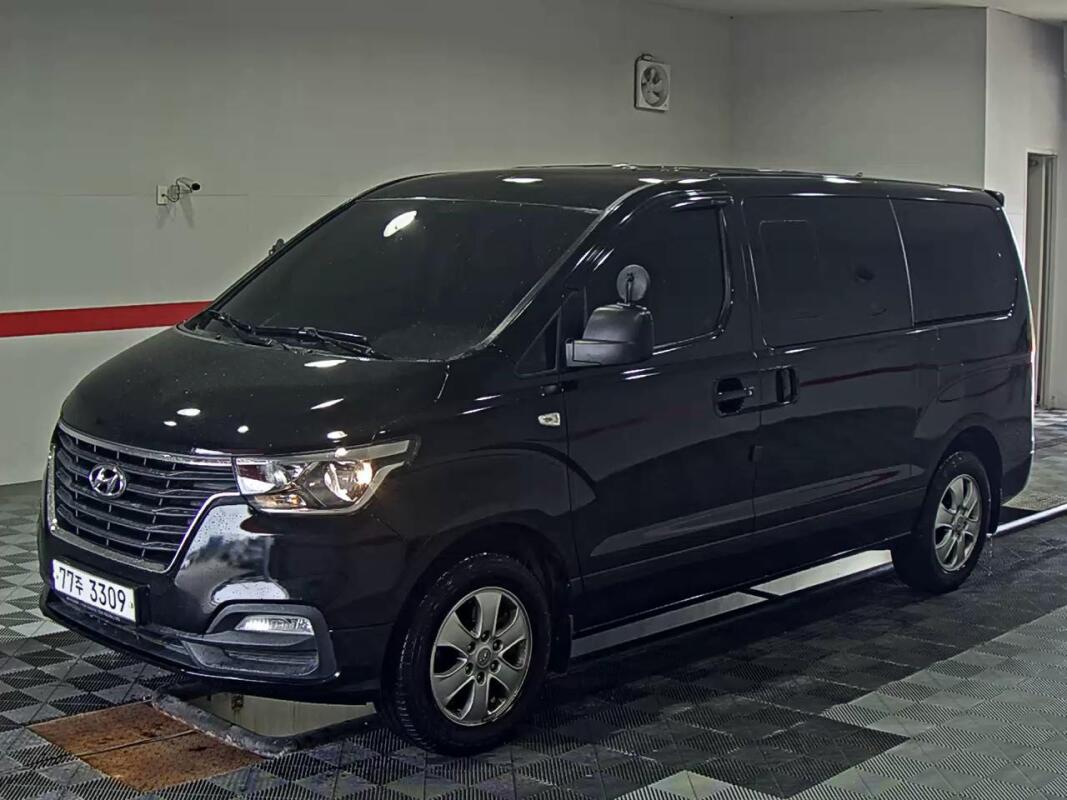 Hyundai Grand Starex (2019)