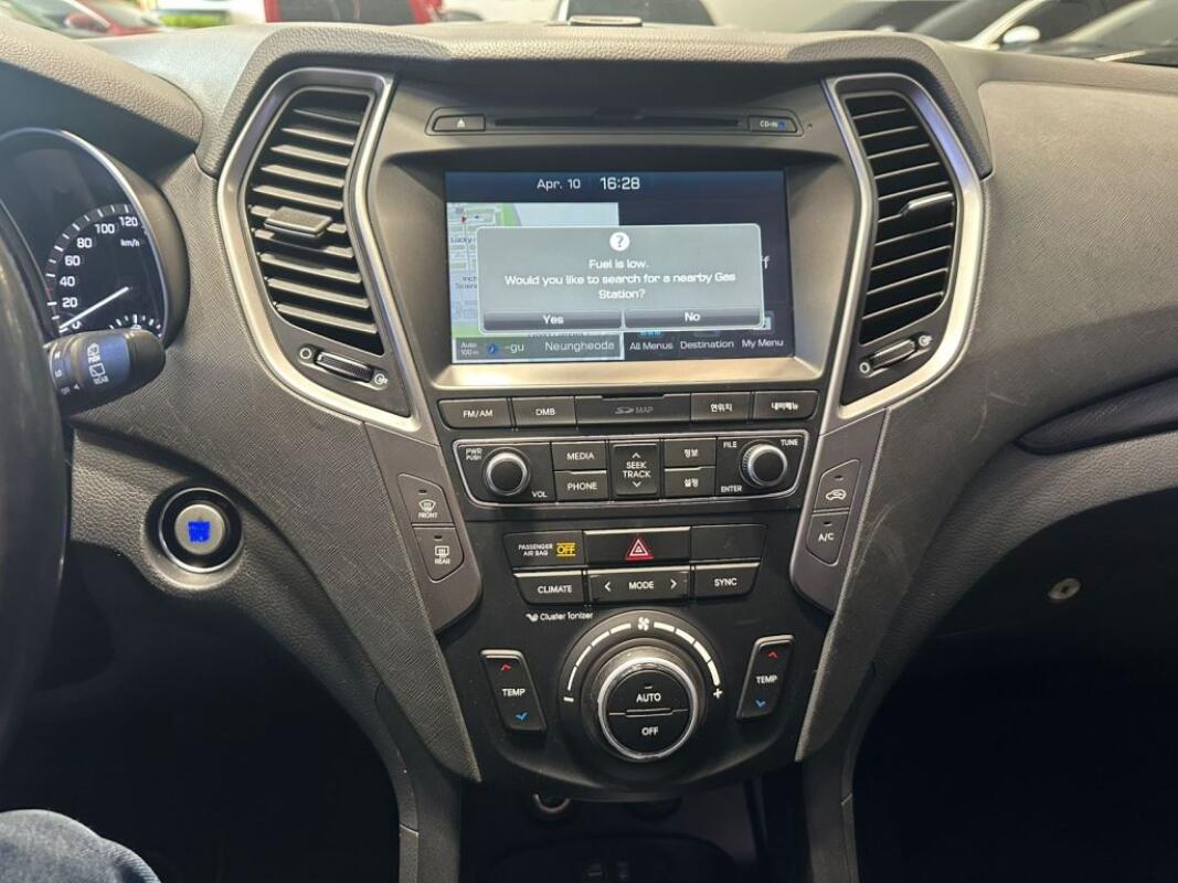 Hyundai SantaFe (2016)