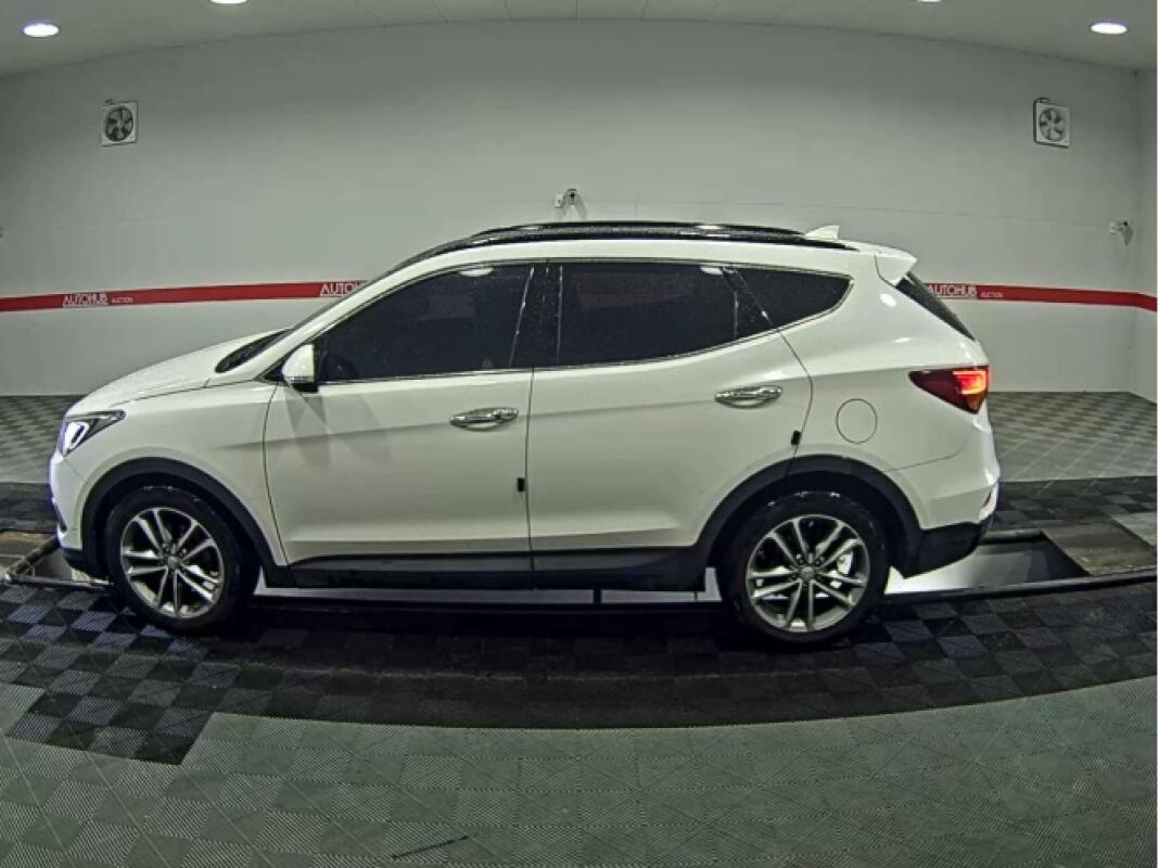 Hyundai SantaFe (2015)