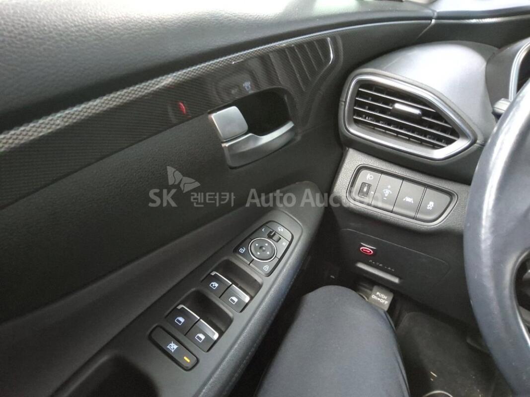 Hyundai SantaFe (2019)