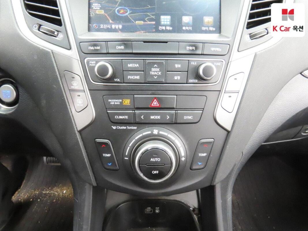 Hyundai SantaFe (2017)