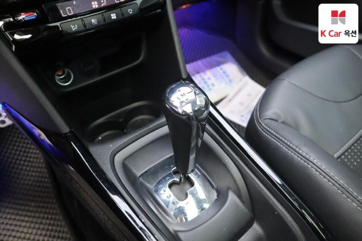 Peugeot 2008 (2015)