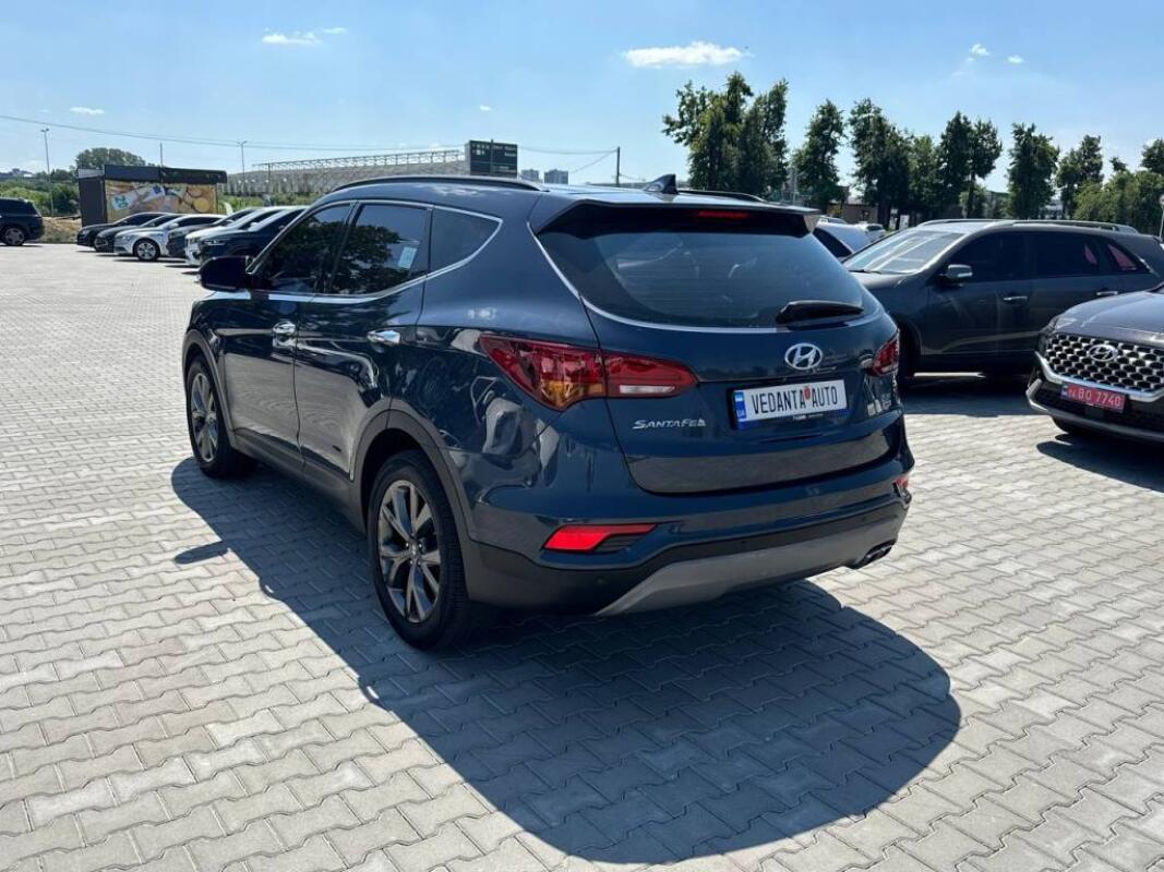 Hyundai SantaFe (2017)