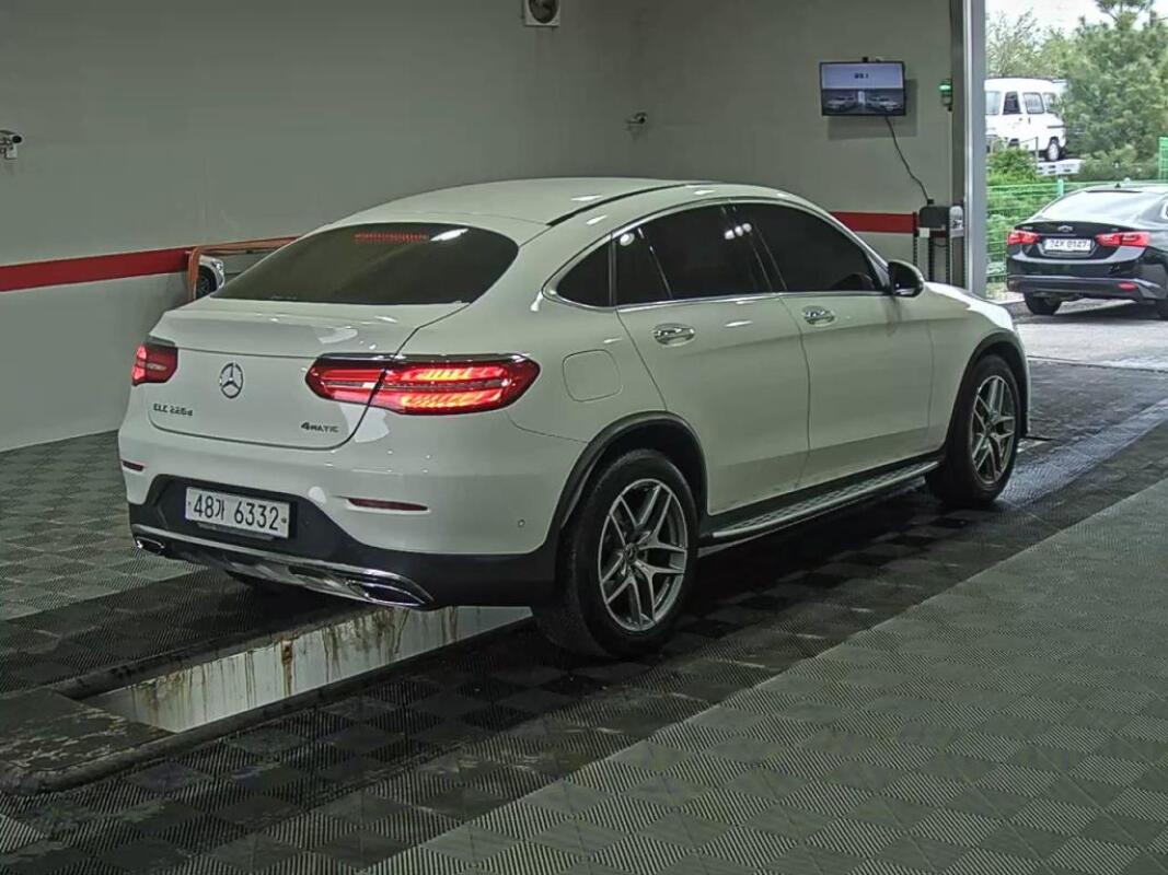 Mercedes GLC 220d (2018)