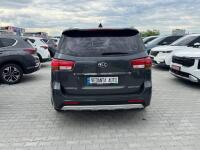 Kia Carnival (2016)