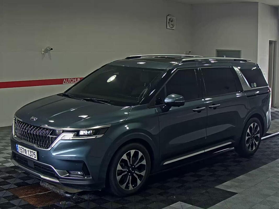Kia Carnival (2021)