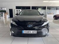 Toyota Camry (2020)
