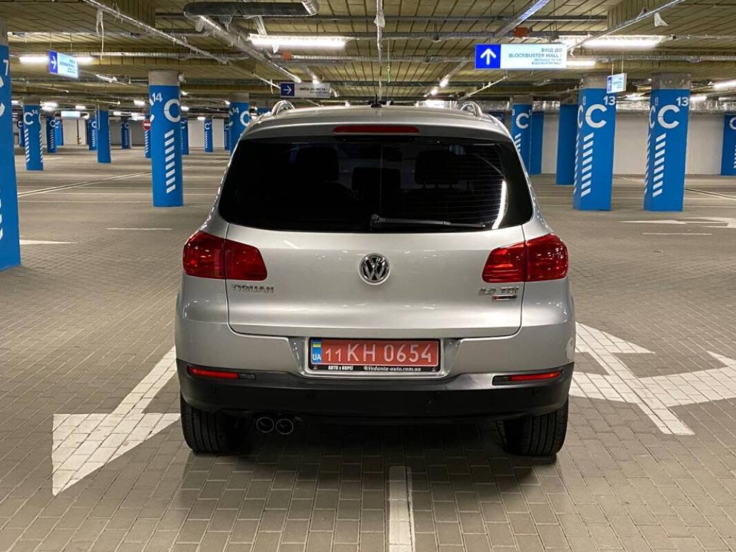 Volkswagen Tiguan (2015)