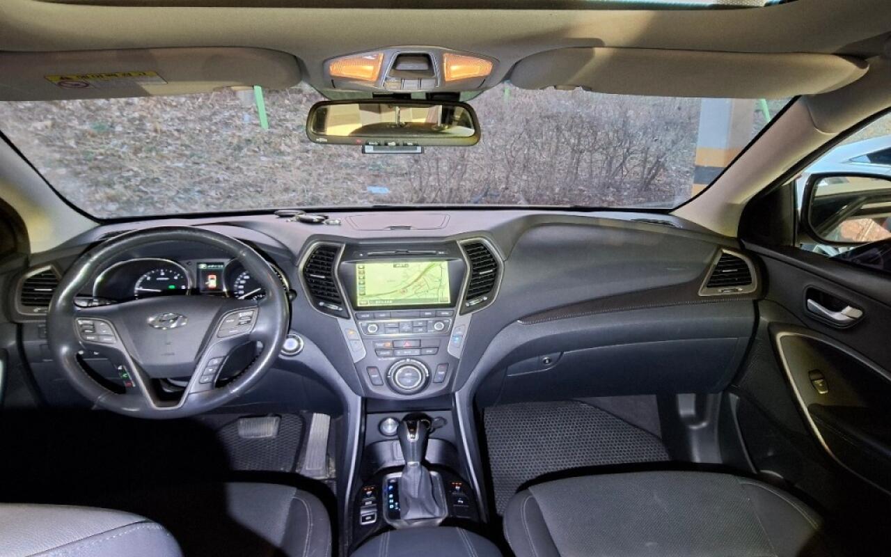 Hyundai SantaFe (2016)