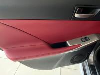 Lexus IS300 (2017)