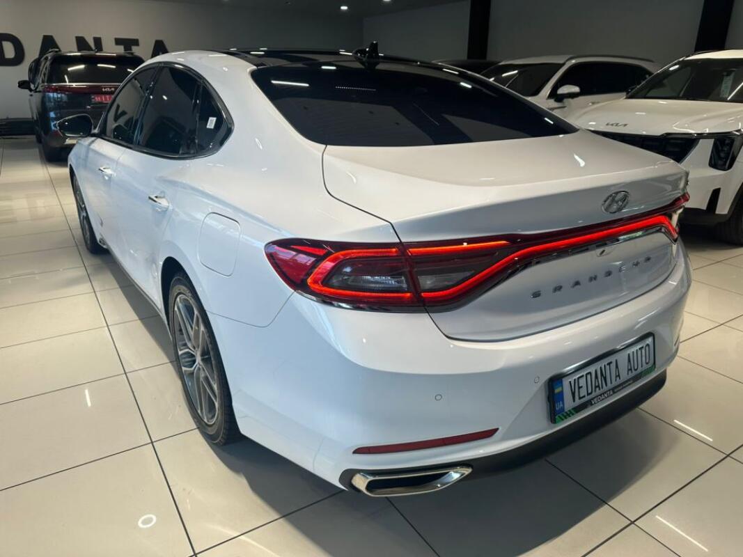 Hyundai Grandeur (2017)