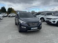 Hyundai SantaFe (2015) Hyundai SantaFe (2015)