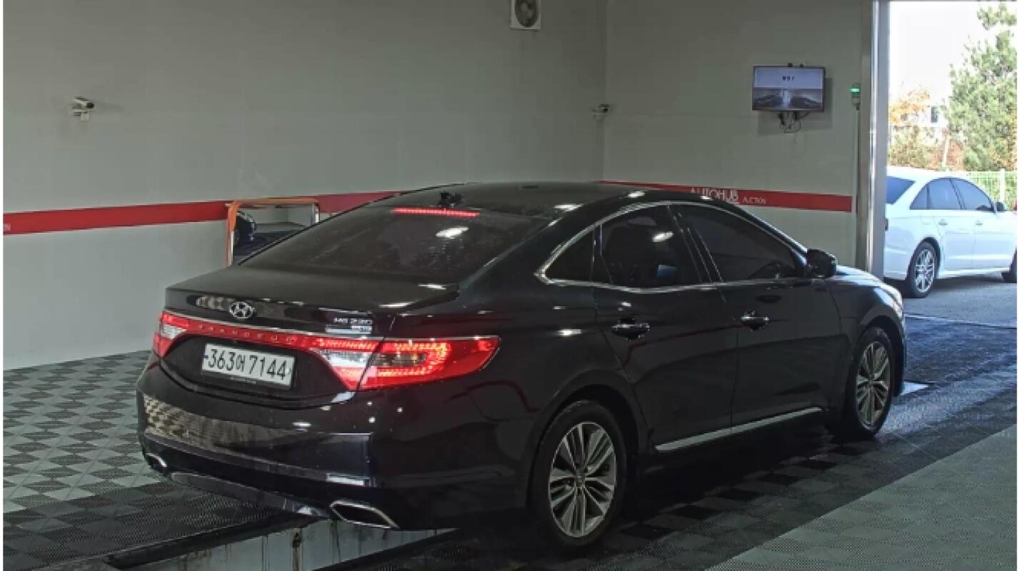 Hyundai Grandeur (2015)