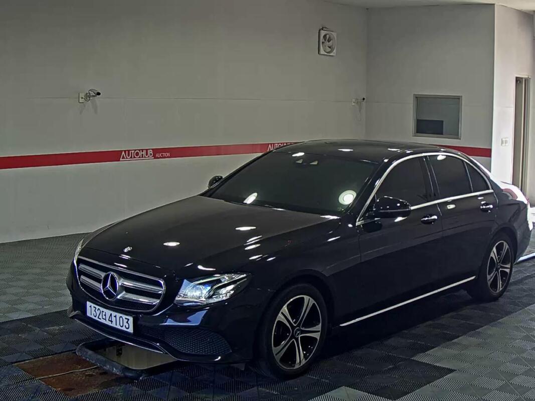 Mercedes E220d (2017)