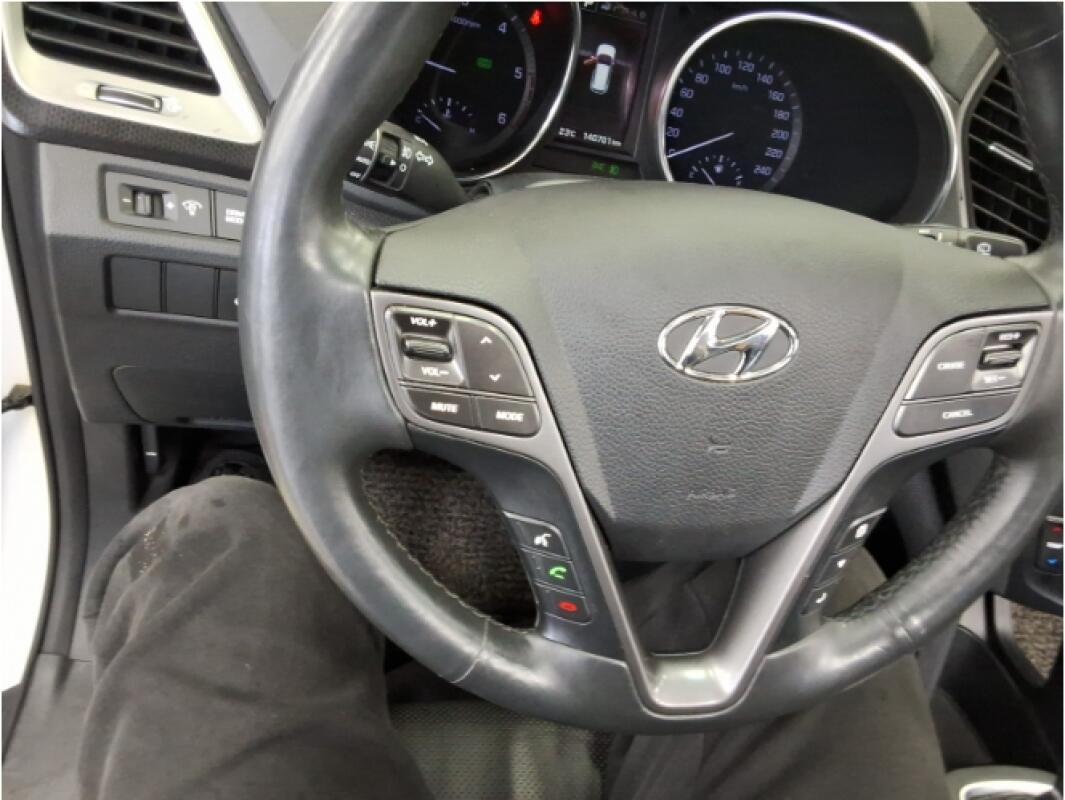 Hyundai SantaFe (2016)