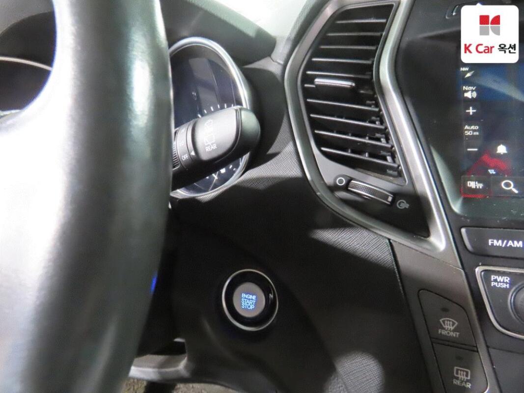 Hyundai SantaFe (2016)