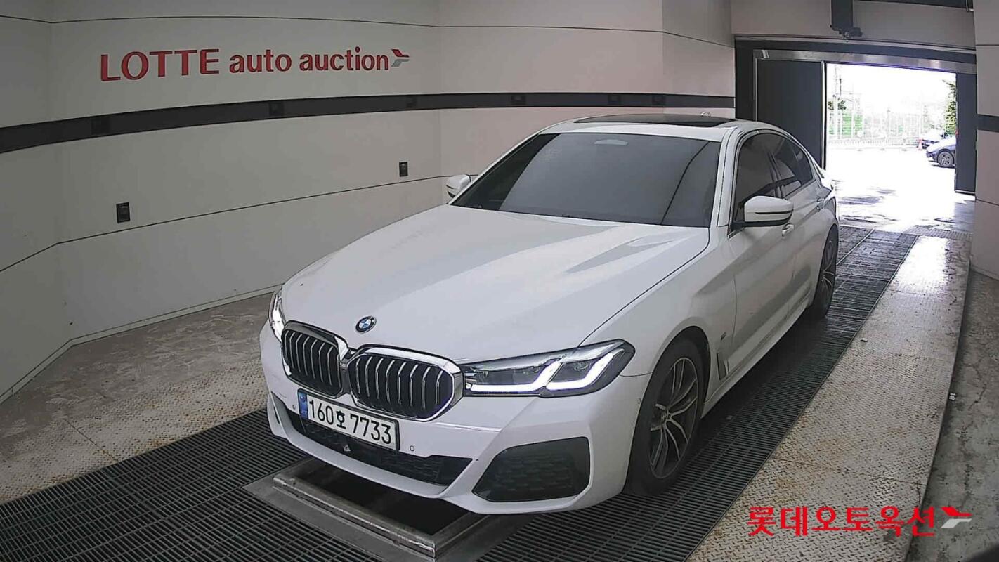 BMW 523d (2021)