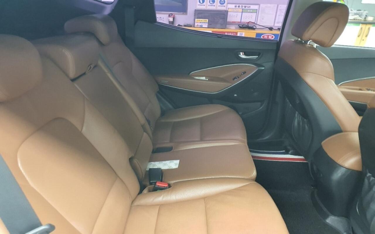 Hyundai SantaFe (2015)