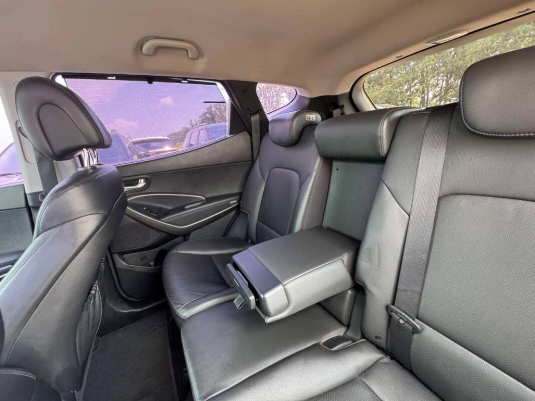 Hyundai Santa Fe (2015)