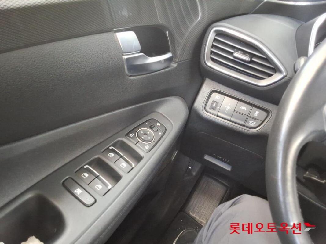 Hyundai SantaFe (2019)