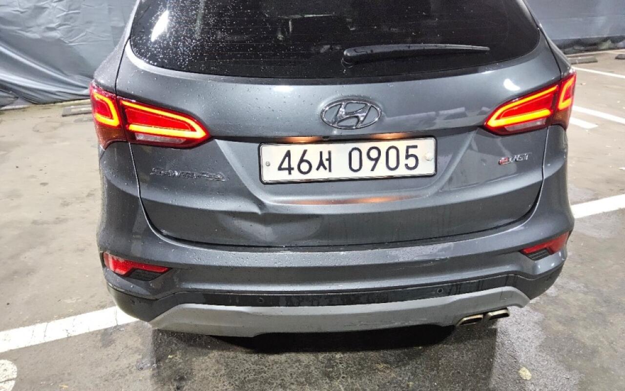 Hyundai SantaFe (2015)