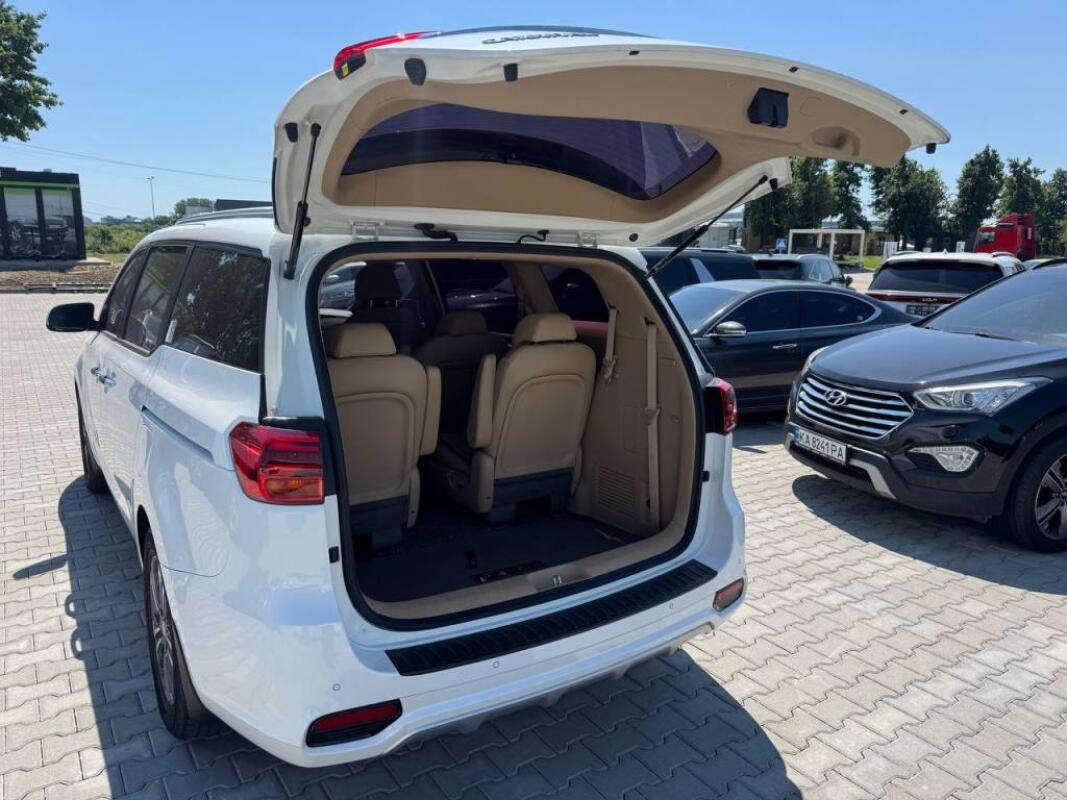 Kia Carnival (2019)