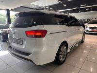 Kia Carnival (2016)