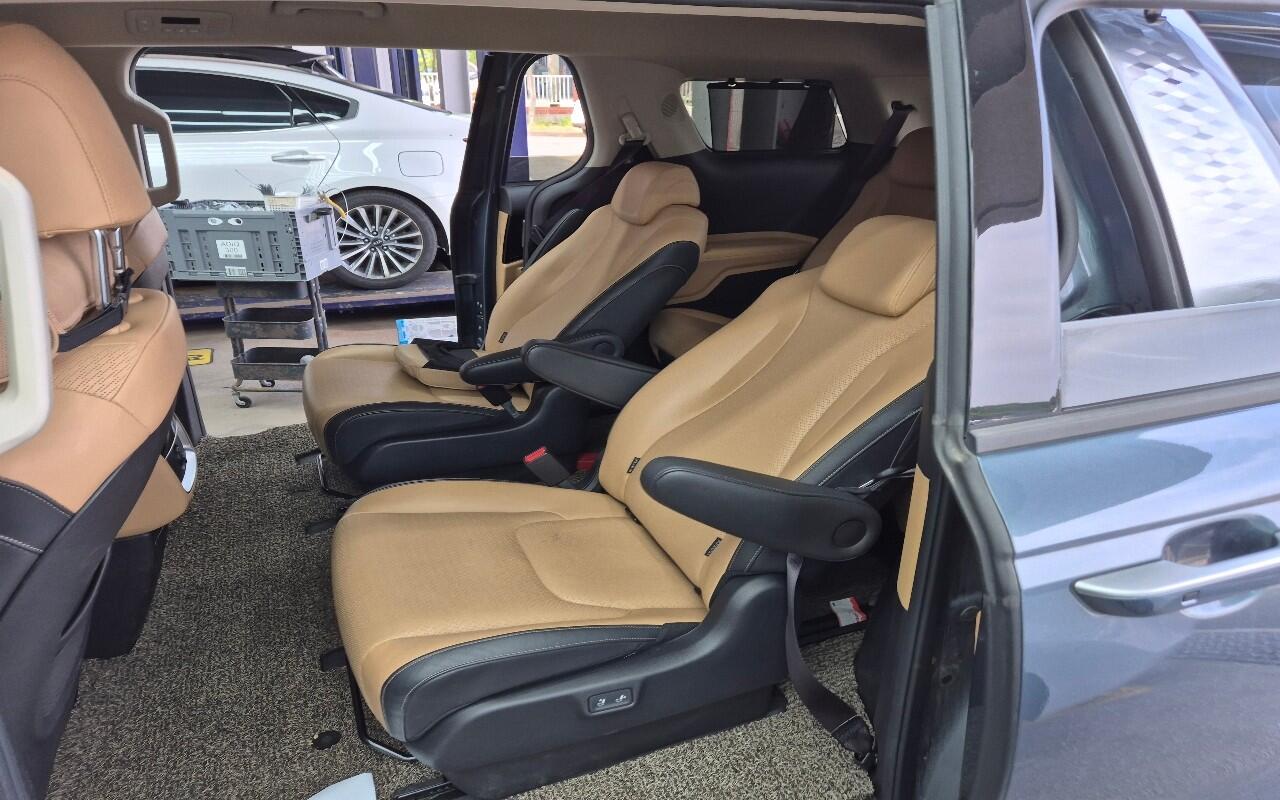 Kia Carnival (2021)
