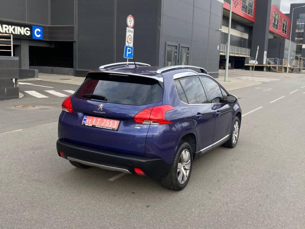 Peugeot 2008 (2015)