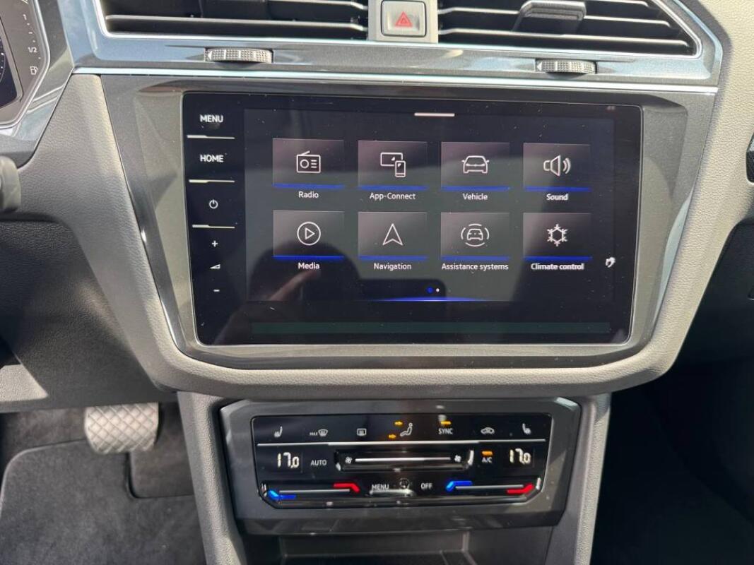 Volkswagen Tiguan (2022)