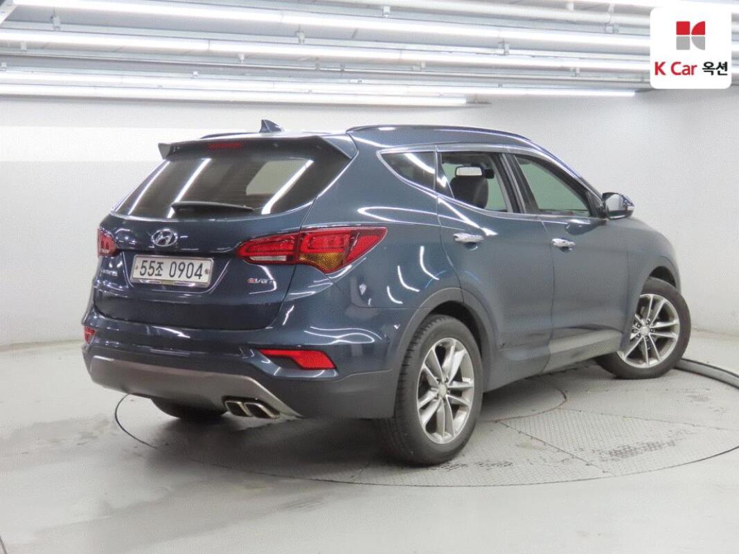 Hyundai SantaFe (2016)
