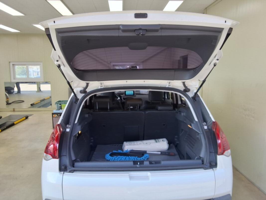Peugeot 3008 (2014)