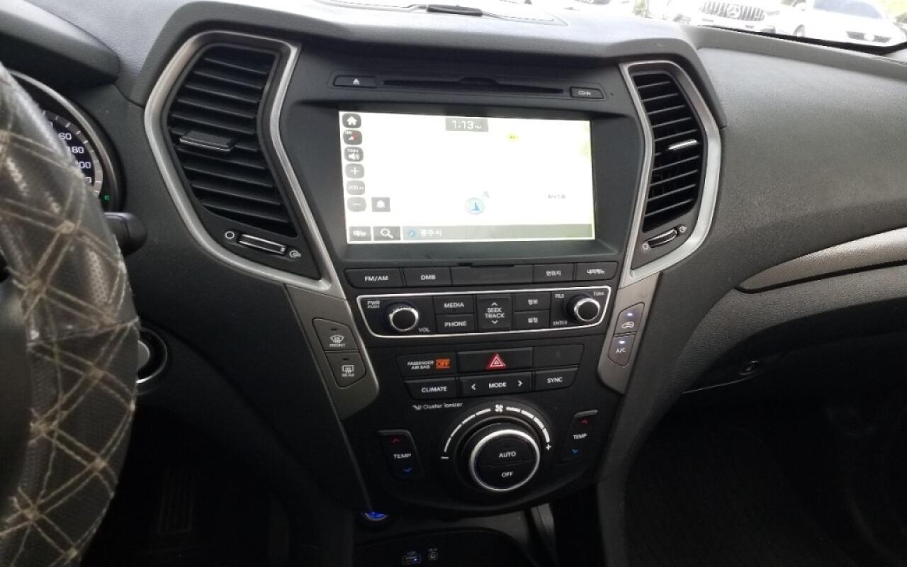 Hyundai SantaFe (2016)