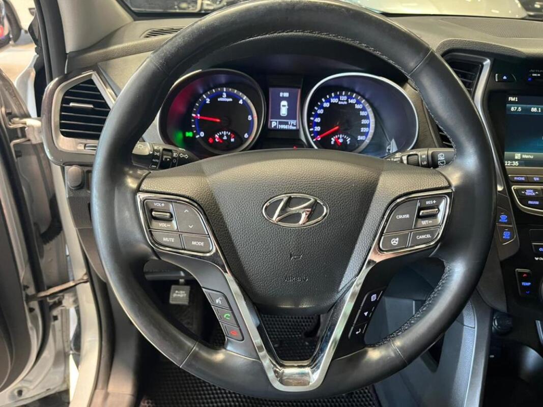 Hyundai SantaFe (2013)