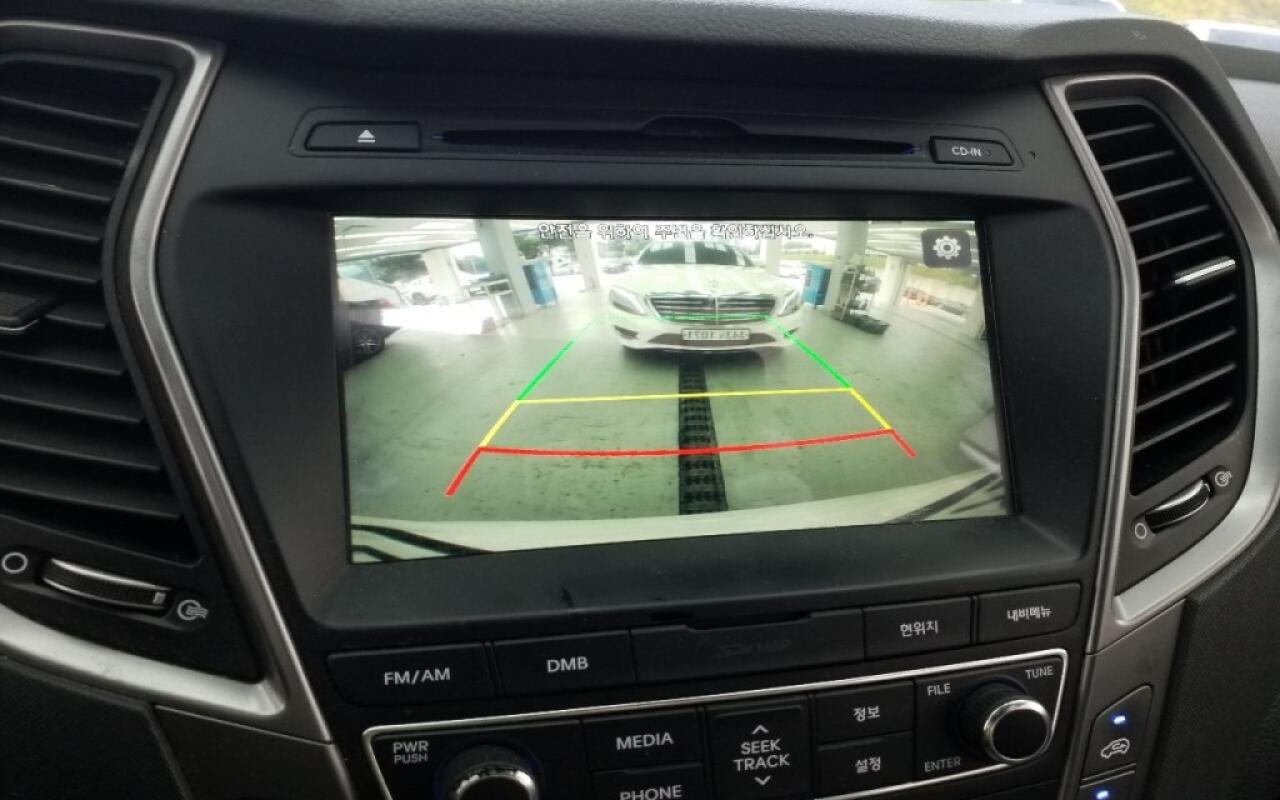 Hyundai SantaFe (2016)